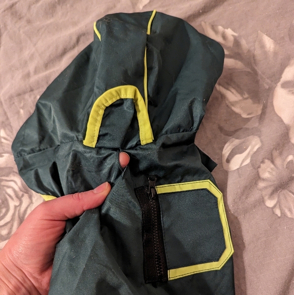 🌟 3/$20🌟 Small Dog Jacket With Hood - Picture 2 of 10